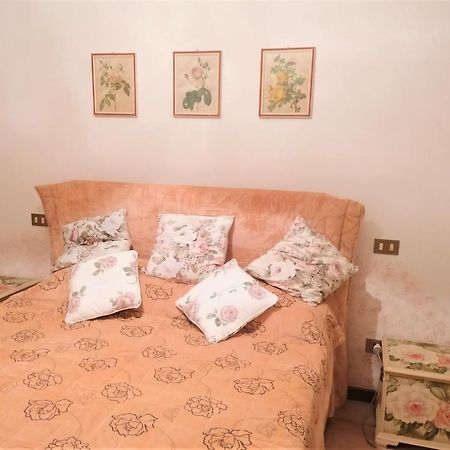 Appartement Casa Gisela à Desenzano del Garda Extérieur photo