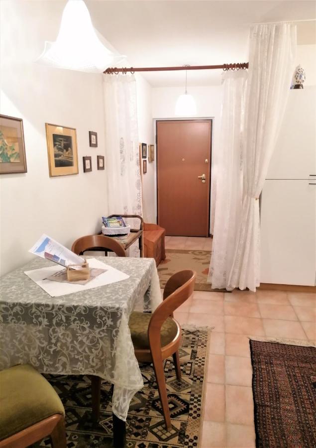 Appartement Casa Gisela à Desenzano del Garda Extérieur photo