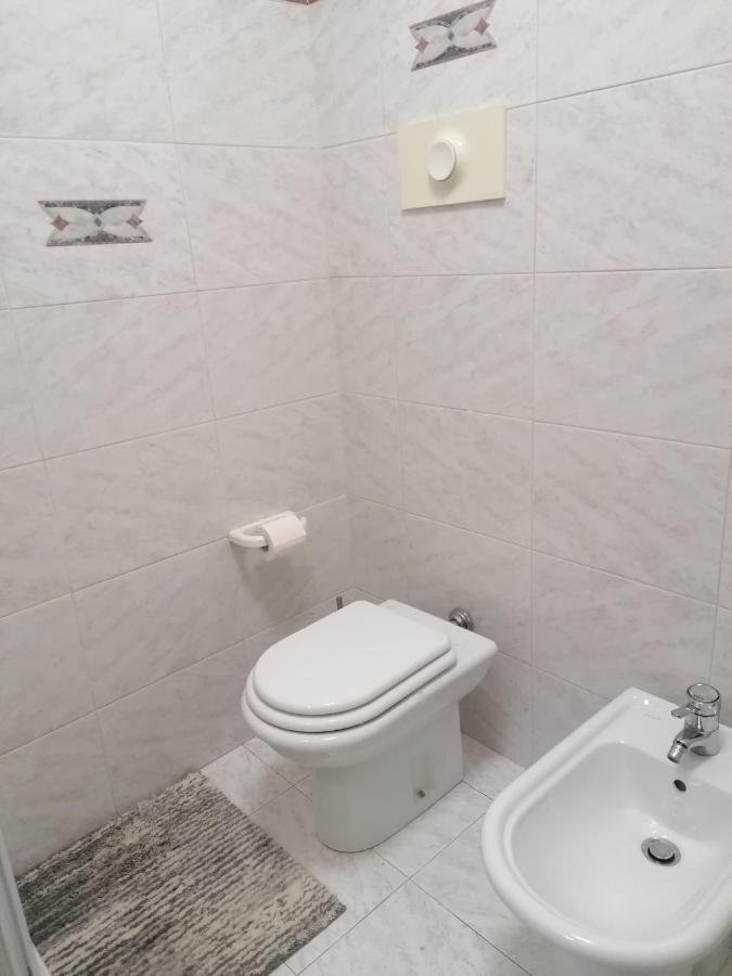 Appartement Casa Gisela à Desenzano del Garda Extérieur photo