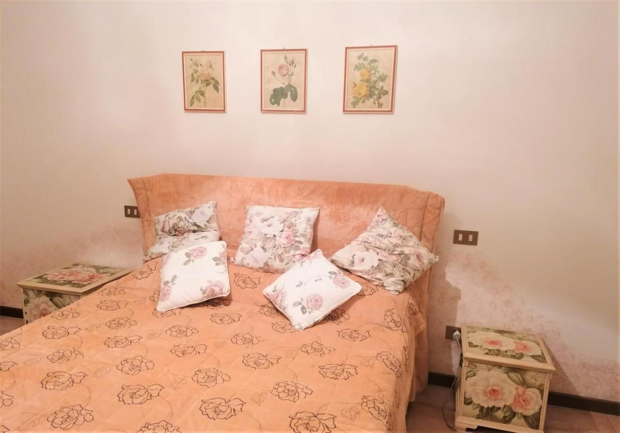 Appartement Casa Gisela à Desenzano del Garda Extérieur photo
